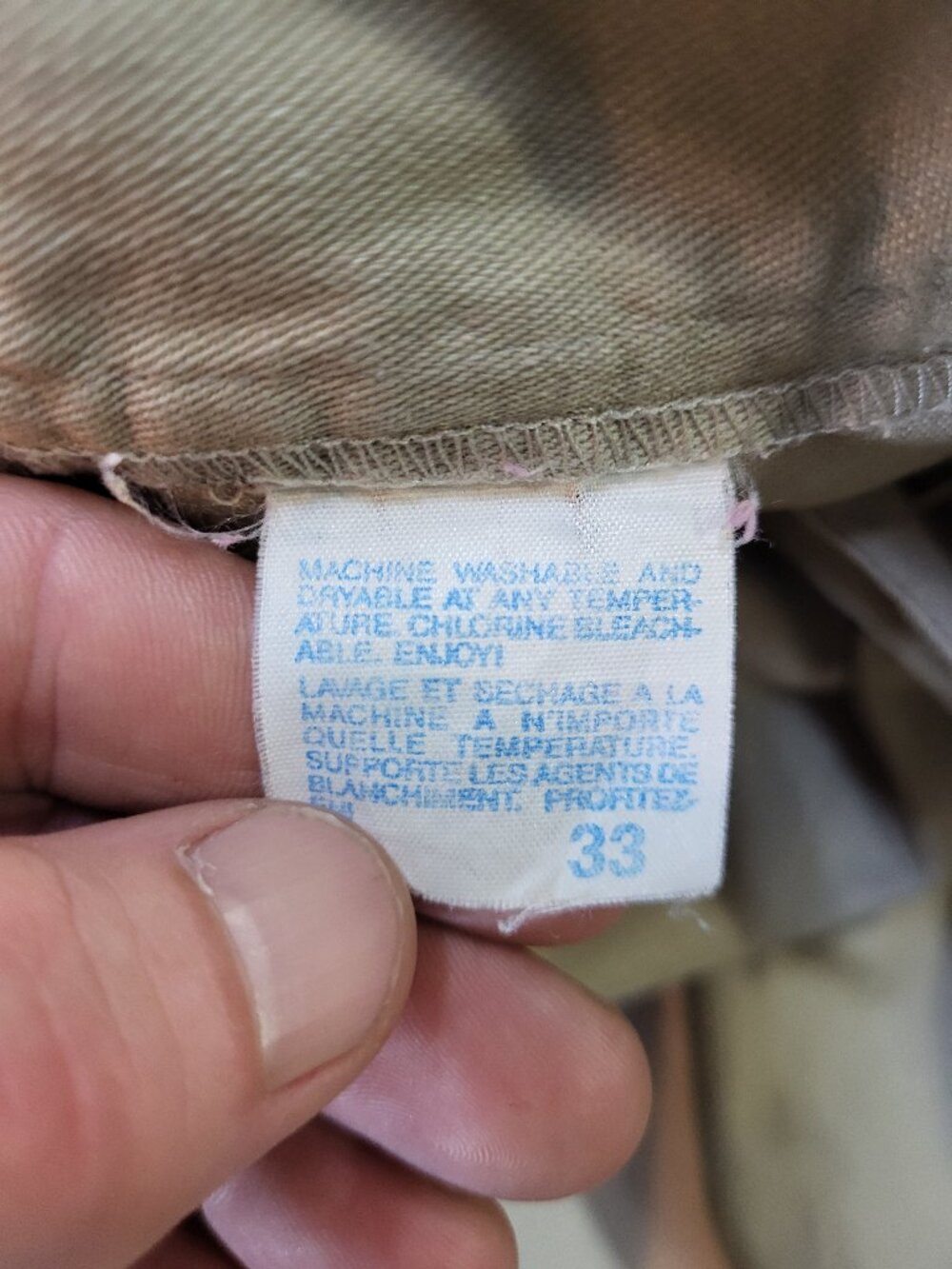 Vintage Tilley Endurables Tan Khaki Pleated Travel Pants Made In Canada Size 33 - Picture 7 of 11